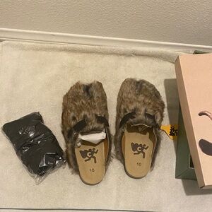 Cozy Brown Fur Slip-On Slippers